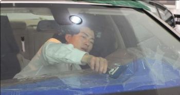 汽车前挡玻璃贴膜多少钱