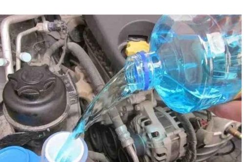 汽车水箱加多少水