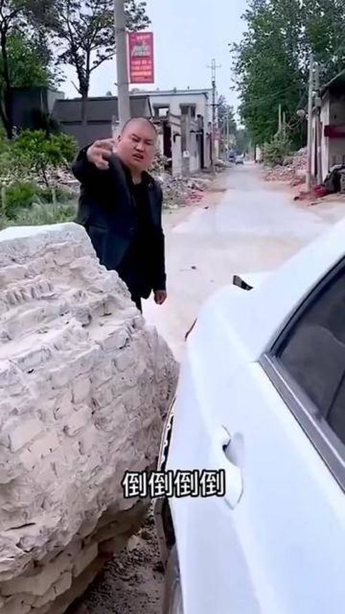 汽车小划痕补漆多少钱