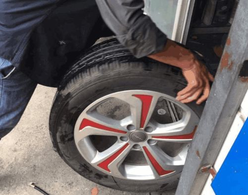 汽车补胎大概多少钱