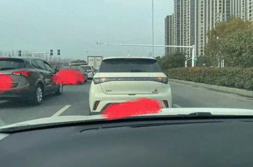 汽车预留灯位多少