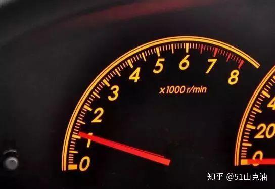 汽车转速表控制多少转