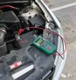 汽车蓄电瓶电压多少充电