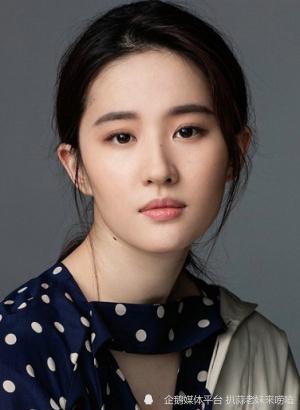 酷似刘亦菲老师回应:我自己觉得不像